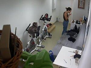 Spying on fit girl's small tits and tattoo Picture 3