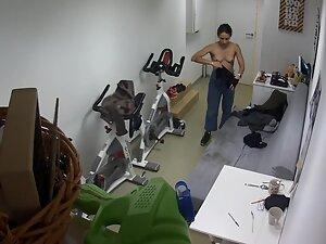 Spying on fit girl's small tits and tattoo Picture 6