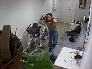 Spying on fit girl's small tits and tattoo Picture 7