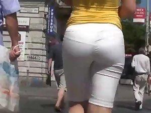 Following a big butt in white pants Picture 7