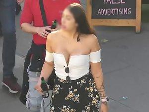 Big boobs and cleavage exposed in obscene top