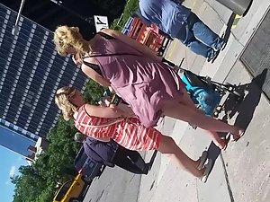 It is destiny for wind to show her ass in upskirt Picture 7