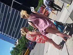 It is destiny for wind to show her ass in upskirt Picture 8