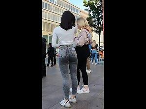 Amazing ass and figure in tight grey jeans Picture 7