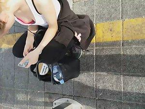 Small tits and nipple slip in pink bra Picture 5