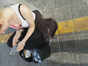 Small tits and nipple slip in pink bra Picture 7