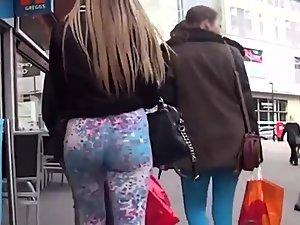 Big ass in tight wacky leggings Picture 3