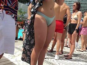 Latina loves attention at a pool party Picture 4