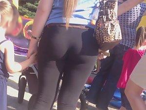 Milf's pink thong visible in public place Picture 2