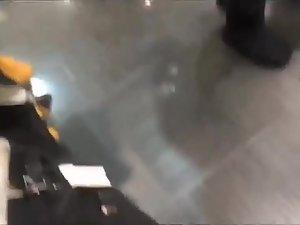 Thong slipped out in a shoe store Picture 4