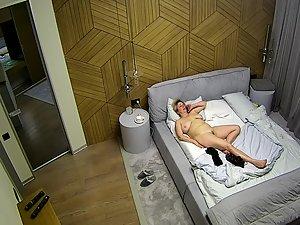 Peeping on naked mother in bedroom Picture 3