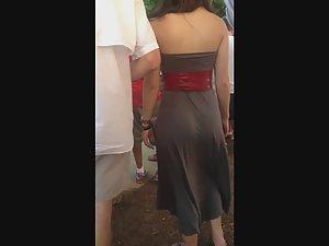 Hot ass covered with a long thin dress Picture 1