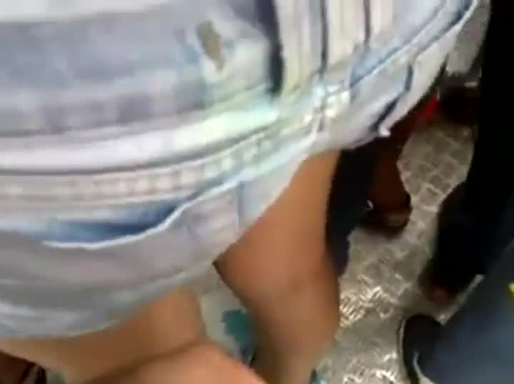 Teen Ass Groped - Groping a teen girl's ass in the crowd - Voyeur Videos