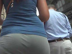 Sexy ass swaying on the street Picture 6