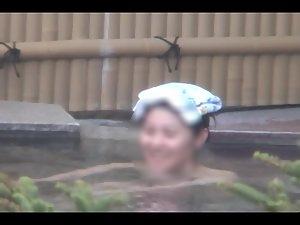 Naked japanese girls peeped in a pool Picture 2