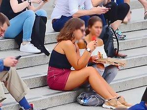 Big boobs followed wherever they go Picture 4