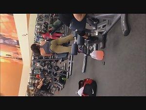 Spying on buns of steel in the gym Picture 8