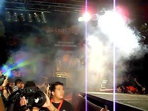 Hot chicks shake their booties on a stage Picture 5