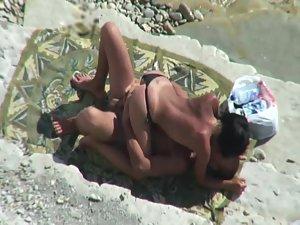 They got caught fucking on the beach Picture 5