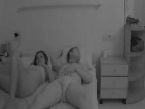 Spying as she masturbates next to him Picture 4