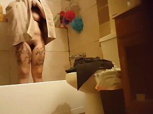 Peeping under door to see naked roommate Picture 6