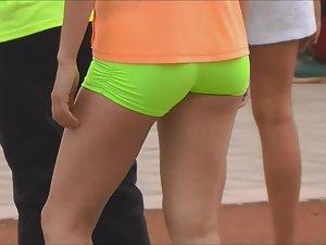 Petite ass in bright green shorts Picture 5