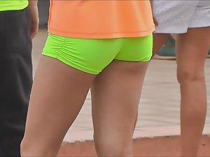 Petite ass in bright green shorts Picture 8
