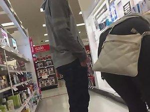 Big young ass is even hotter when she squats Picture 8