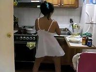 Wife doesn't know I'm filming her dance Picture 7