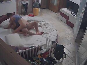 Spying on a woman looking at limp penis before hard sex Picture 5