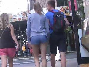 Creepshot of a sweet small butt Picture 3