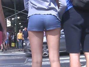 Creepshot of a sweet small butt Picture 6
