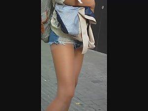 Sexy tan lines under shorts Picture 2