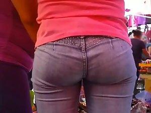 Tight buttocks in jeans hypnotized me Picture 8