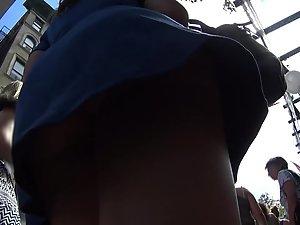 Upskirt of two hot friends on the street Picture 2