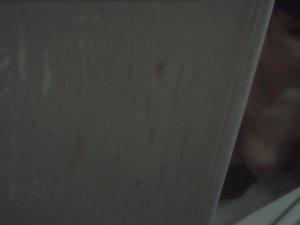 Girl caught fingering in a bath tub Picture 3