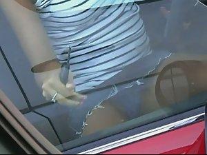 Upskirt of hot blonde when she enters the car Picture 8
