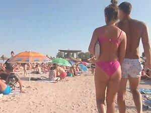 Hottie in bikini got perfect curves and smooth skin Picture 7