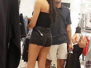 Hot shorty shopping clothes with boyfriend Picture 1