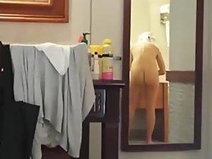 Peeping on my new girlfriend in the nude