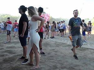 Sexy pear shaped body in tight whitish dress Picture 3