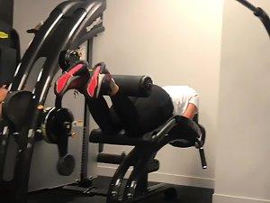 Tight bubble booty caught by a gym voyeur Picture 5