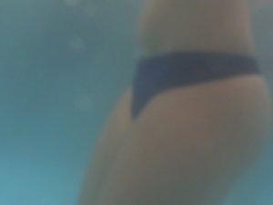 Underwater fishing for big ass Picture 8