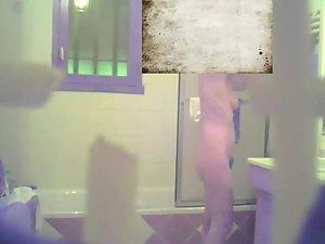 Mother spied while she masturbated Picture 4