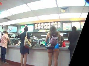 Party girls in fast food line Picture 6