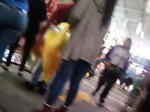 Big butt in jeans times two Picture 4