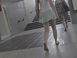 Long braided hair and hot ass in upskirt Picture 1