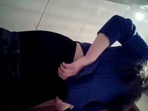 Pink anus winks to the hidden camera during peeing Picture 8