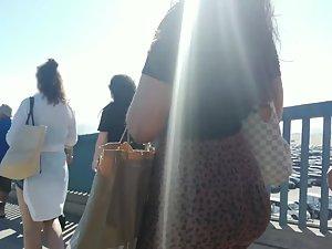 Big wiggly booty in animal pattern leggings Picture 5