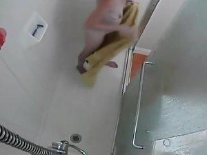 Hidden cam caught her shower and shave Picture 7